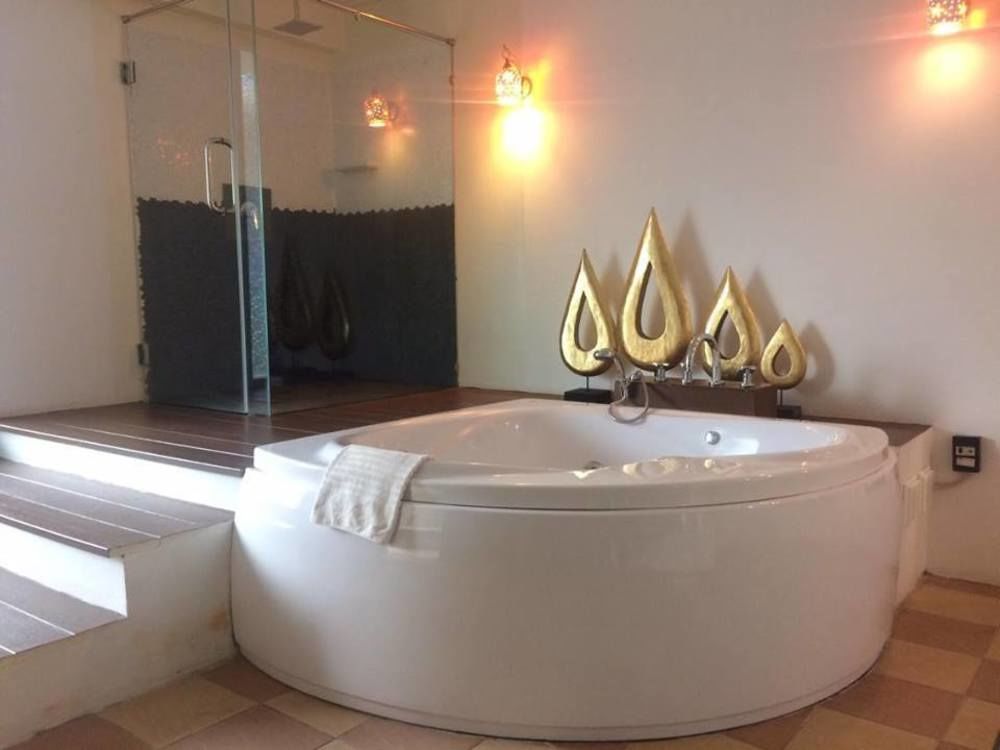 Vana Wellness Resort Nong Khai Esterno foto