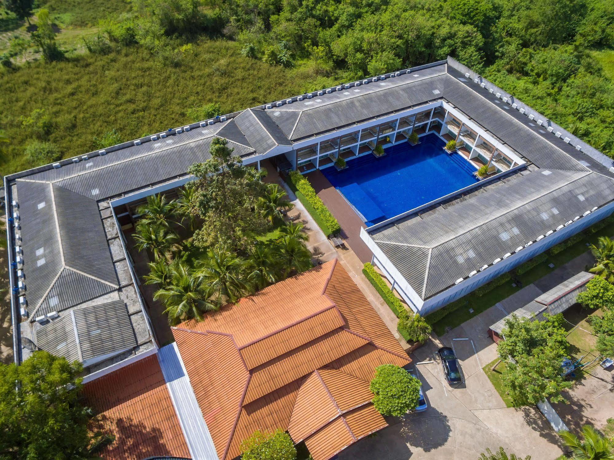 Vana Wellness Resort Nong Khai Esterno foto