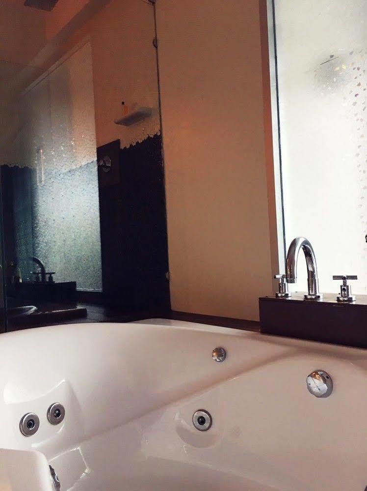 Vana Wellness Resort Nong Khai Esterno foto